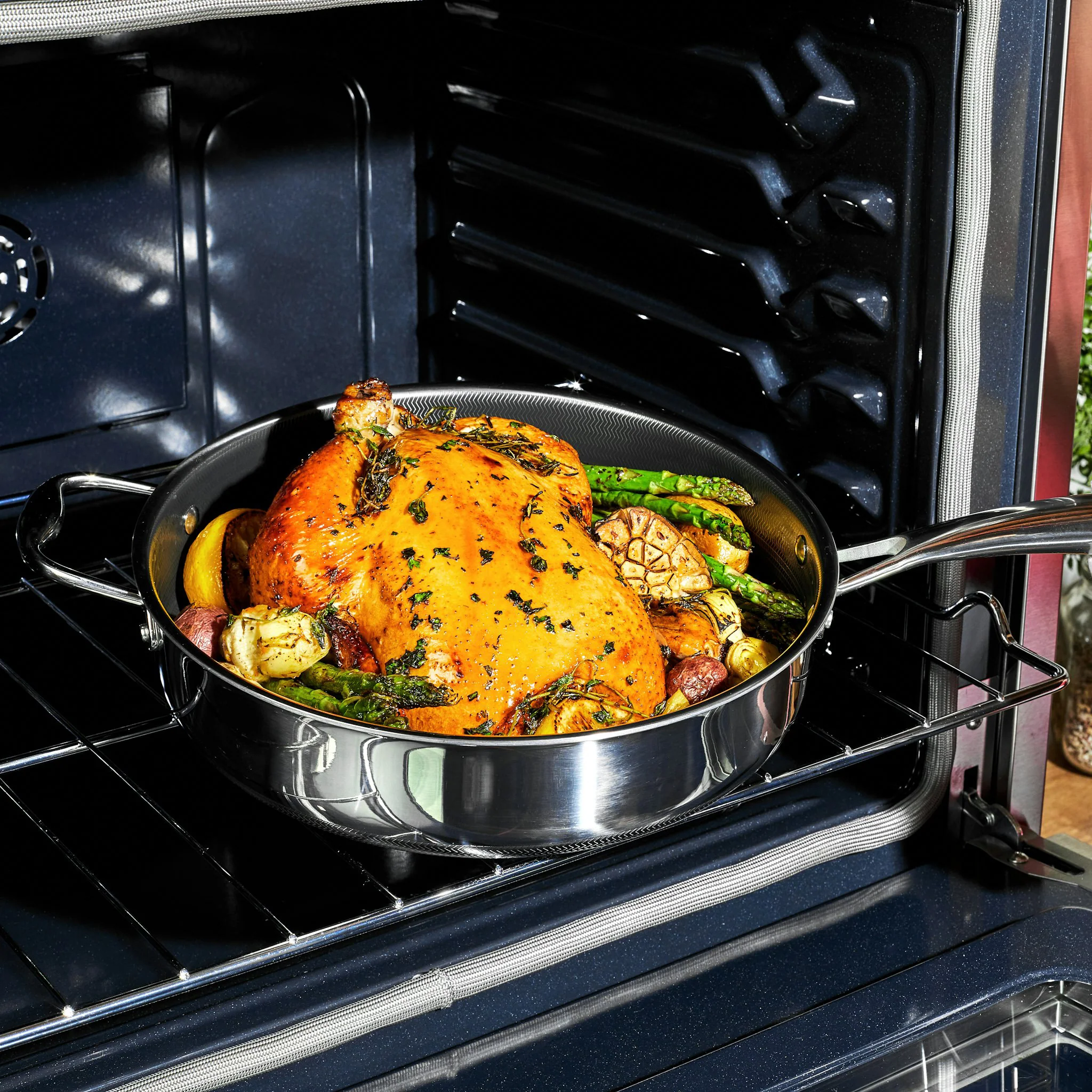 5 Litre Hybrid Deep Sauté Pan with Lid - Image 7