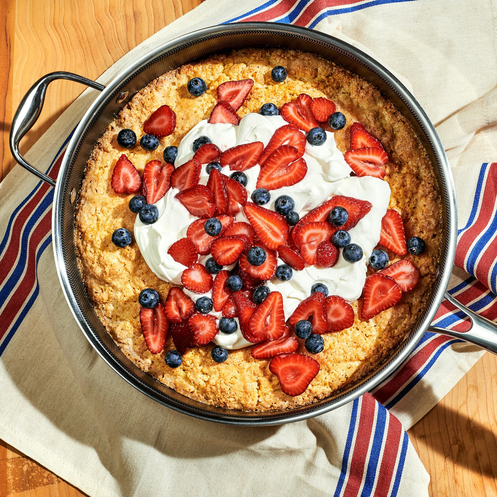 4.3 Litre Hybrid Deep Sauté Pan with Lid - Image 8