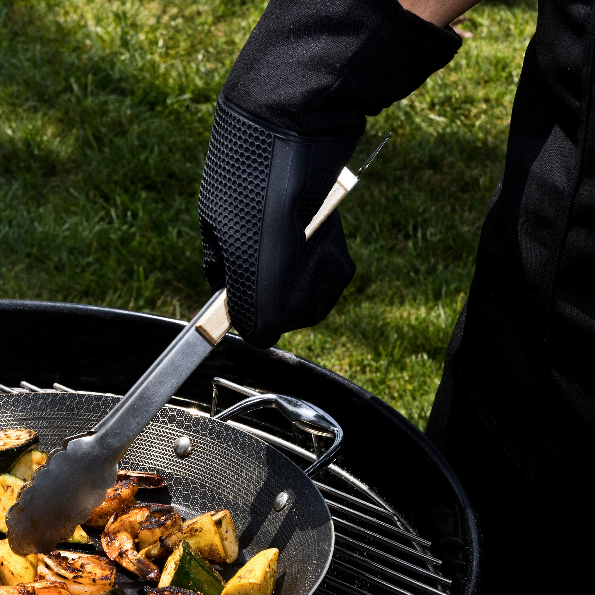 HexClad Hot Mitt Set - Image 4