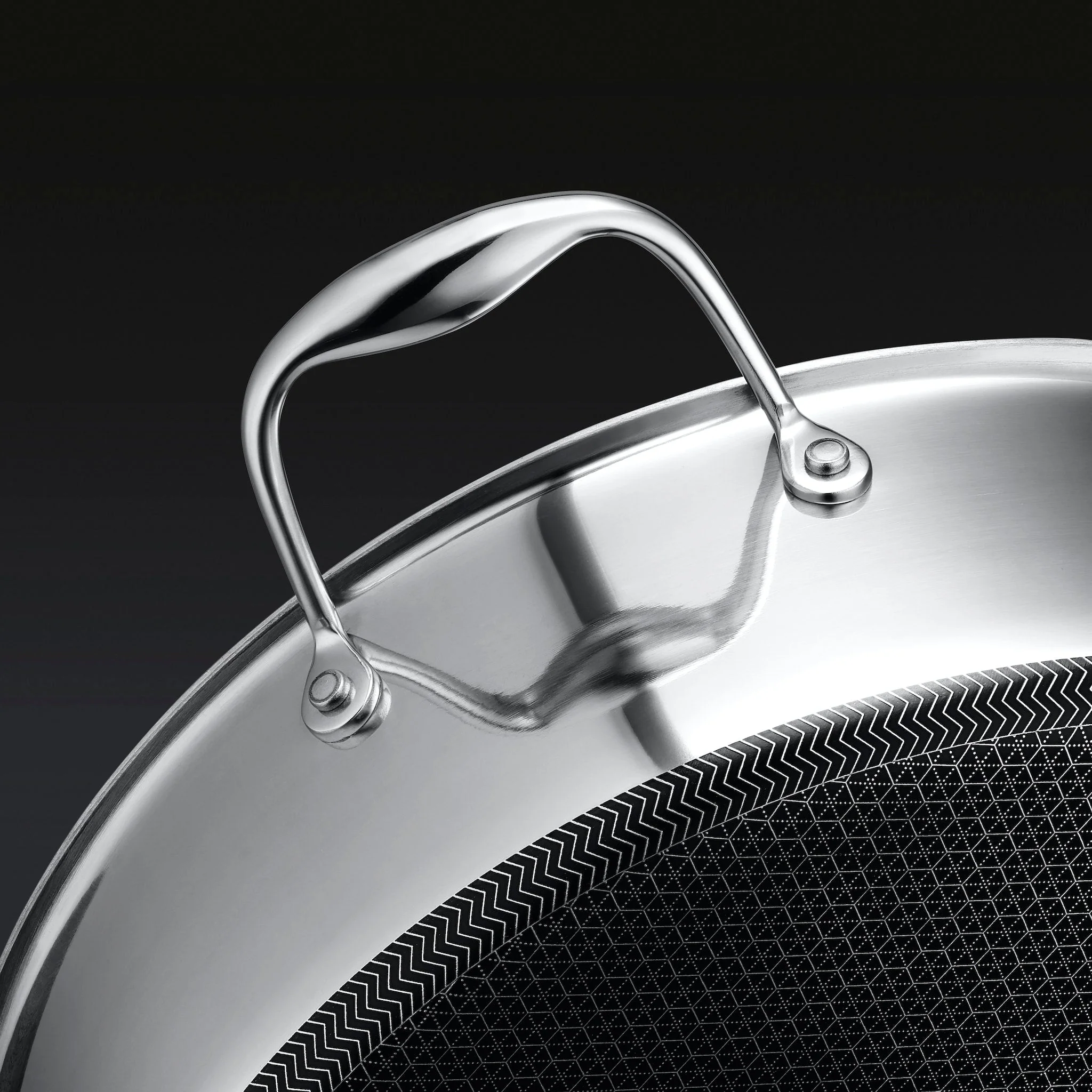 6.6 Litre Hybrid Deep Sauté Pan/Chicken Fryer with Lid - Image 4