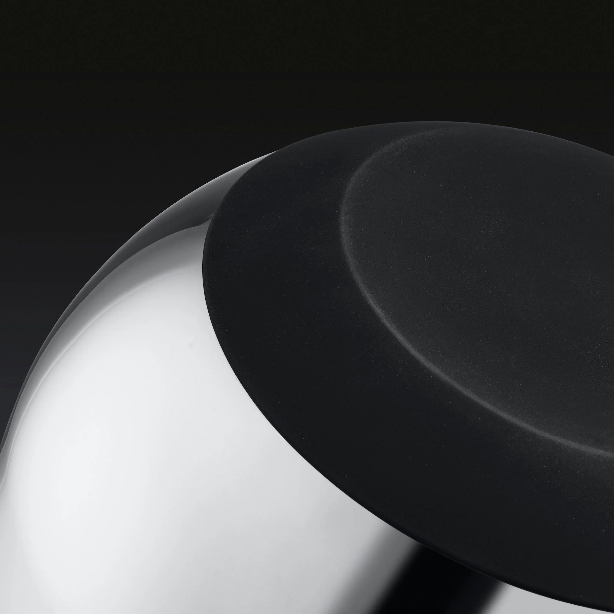 Hexclad Vacuum Seal Stainless Steel Mixing and Storage Bowls - Image 5